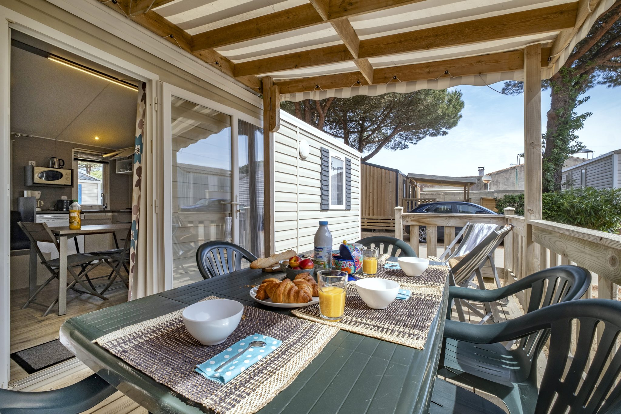 Location  GRAND CONFORT: Mobile-Home, 6 persons, 3 bedrooms, covered terrace au camping Le Suroit - 2