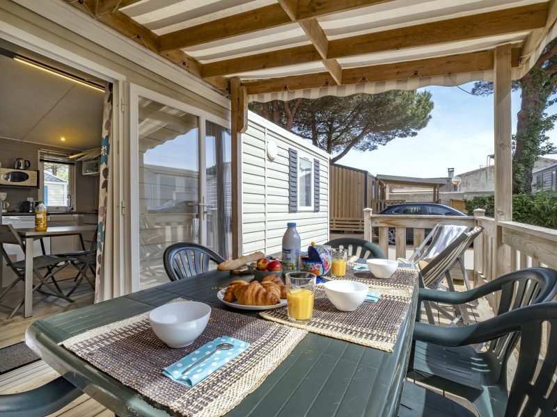 Location  GRAND CONFORT: Mobile-Home, 6 persons, 3 bedrooms, covered terrace au camping Le Suroit - 2