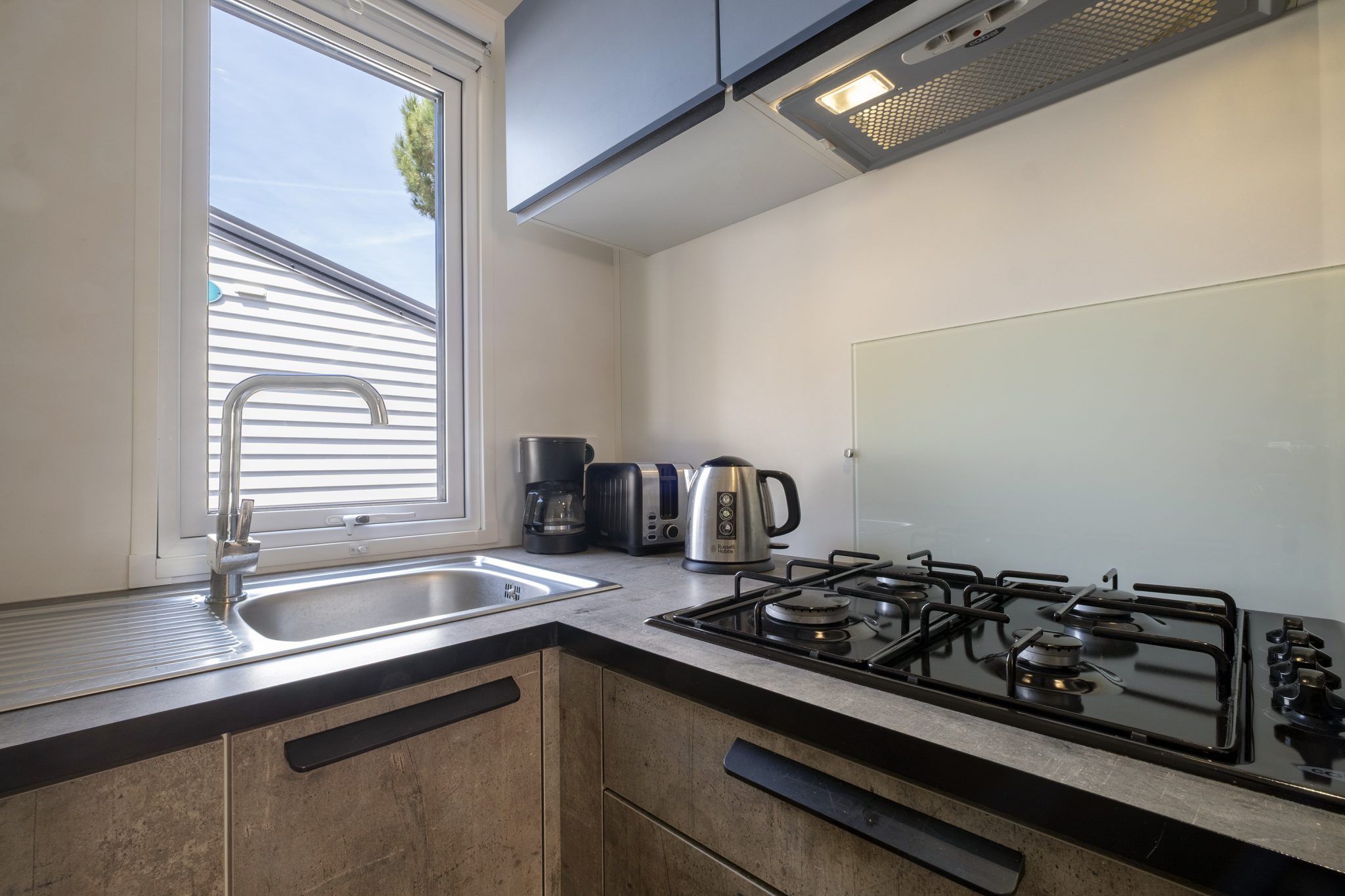 Location  GRAND CONFORT : Mobile-Home, 2 people, 1 bedroom, Covered wooden terrace au camping Le Suroit - 4