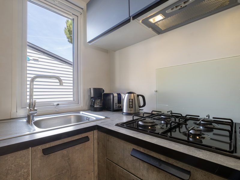 Location  GRAND CONFORT : Mobile-Home, 2 people, 1 bedroom, Covered wooden terrace au camping Le Suroit - 4