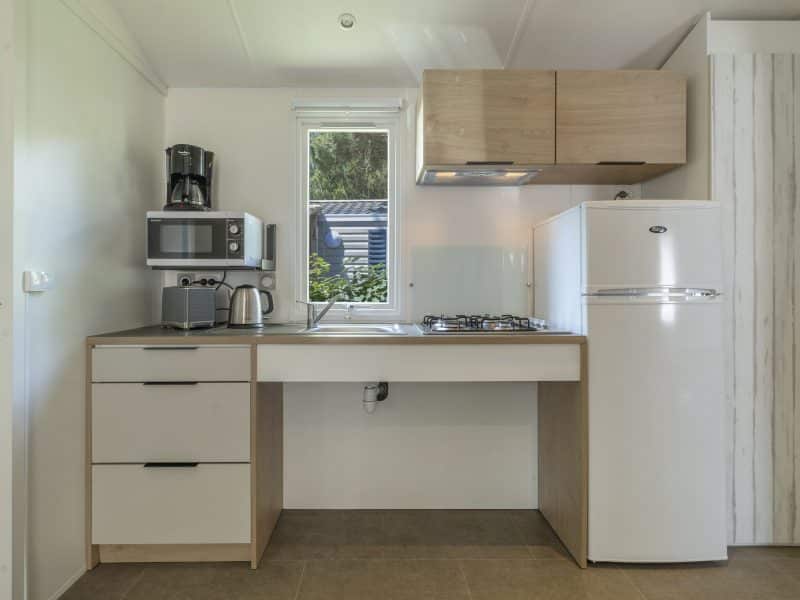 Location  Mobile home “Accessible for people with reduced mobility” 6 pers. 2 bedrooms. TV, covered terrace au camping Le Suroit - 4