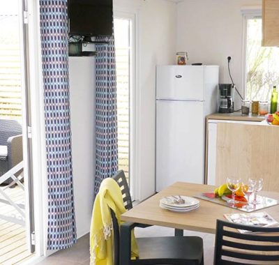Location  ARCHIPEL : Mobile-Home, 6/8 personnes, 3 chambres, lave-vaisselle (2 mobil homes Îlots avec terrasse commune couverte) au camping Le Suroit - 3