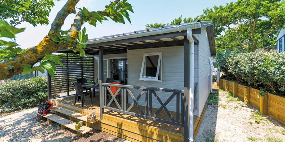 Location  PRIVILEGE: TV chalet, 4 people, 2 bedrooms, Covered terrace au camping Le Suroit - 1