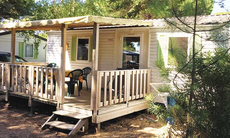 Location  CONFORT: Mobile-Home, 4 personnes, 2 chambres, Terrasse au camping Le Suroit - 1
