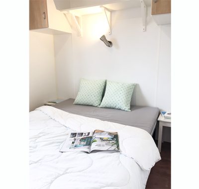 Location  Mobil home, 5 personnes, 2 chambres, Terrasse intégrée couverte au camping Le Suroit - 4