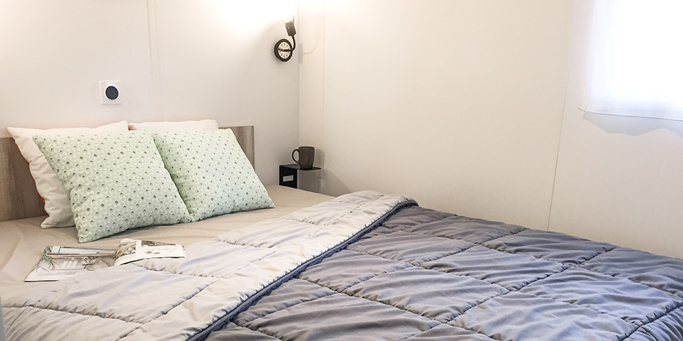Location  QUARTIER: TV Mobile home, 5 people, 2 bedrooms, Covered terrace au camping Le Suroit - 3