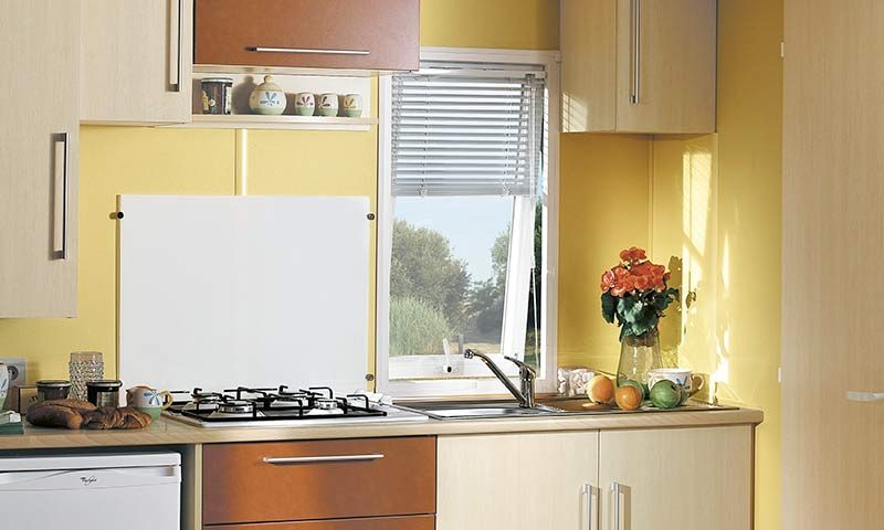 Location  CONFORT : Mobile-Home, 2 personnes, 1 chambre, Terrasse couverte au camping Le Suroit - 2