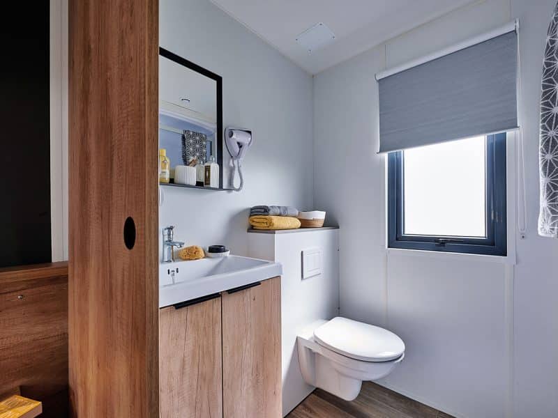 Location  PREMIUM: Mobile home TV, 4 people, 2 bedrooms,2 bathrooms au camping Le Suroit - 3