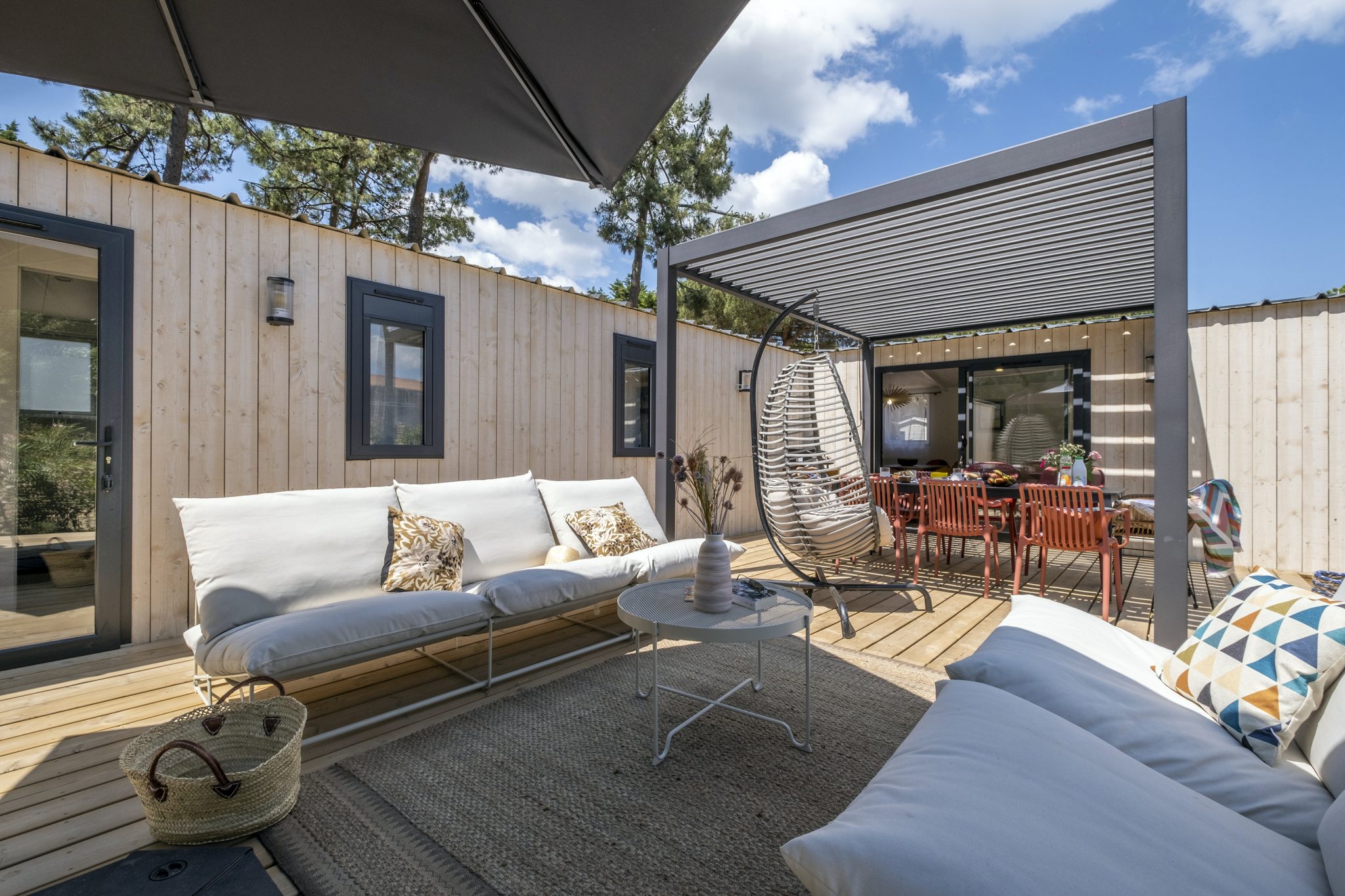 Location  Villa Rhéa with private jacuzzi : 4 bedrooms, 70m2, 2 bathrooms au camping Le Suroit - 1
