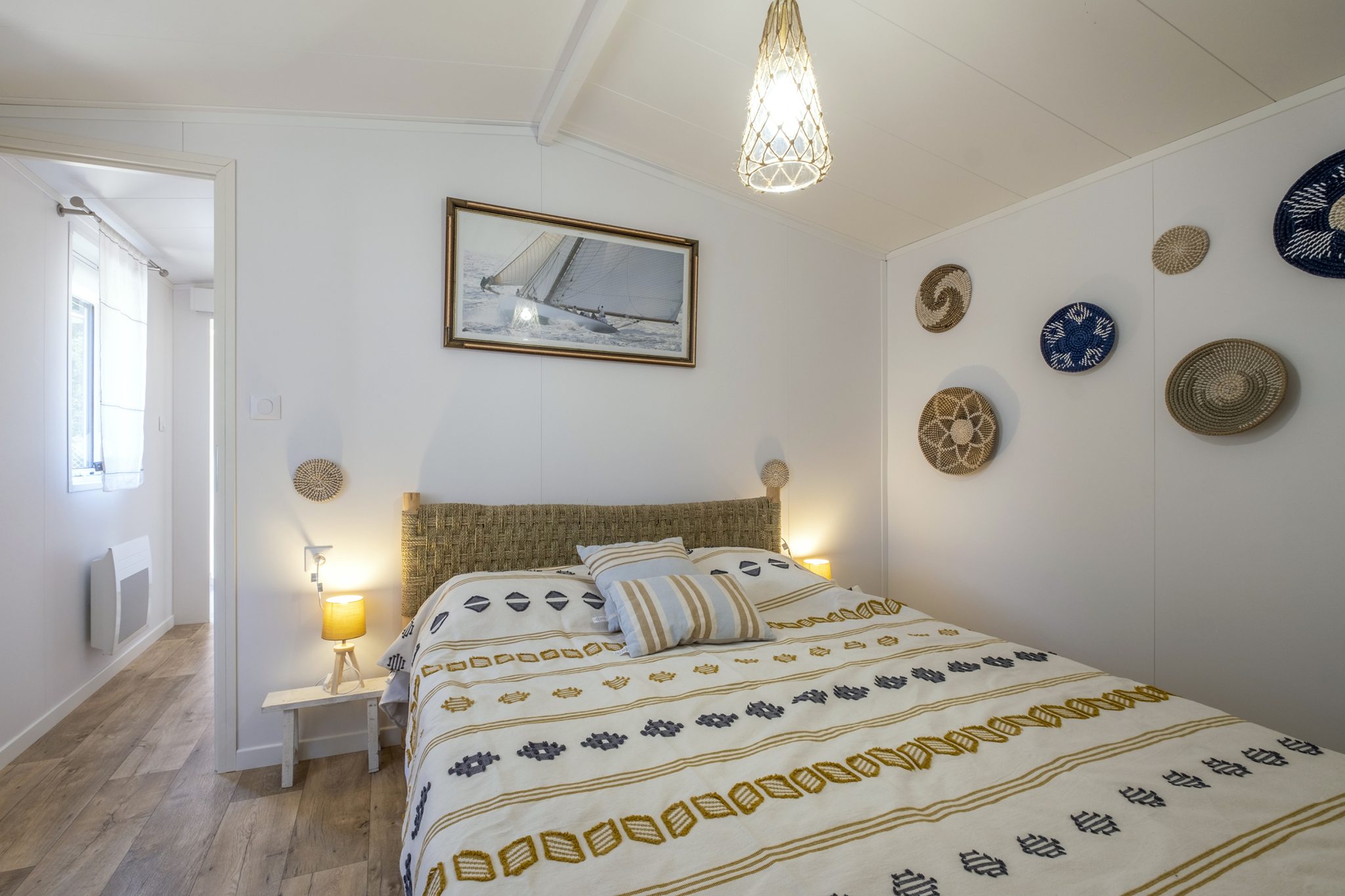 Location  Villa Rhéa with private jacuzzi : 4 bedrooms, 70m2, 2 bathrooms au camping Le Suroit - 8