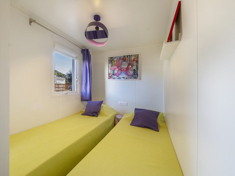Location  ARCHIPEL : 12 personnes, 6 chambres (2 mobil homes Îlots avec terrasse commune couverte) version en au camping Le Suroit - 9