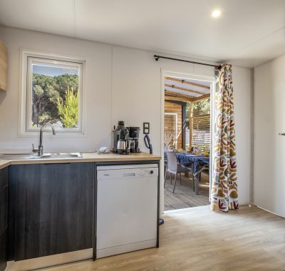 Location  ARCHIPEL : 8 personnes, 4chambres avec climatisation (2 Mobile-Homes îlots avec terrasse commune couverte) au camping Le Suroit - 3