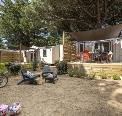 Location  PRIVILEGE : Lodge TV, 6 personnes, 3chambres, terrasse couverte au camping Le Suroit - 3