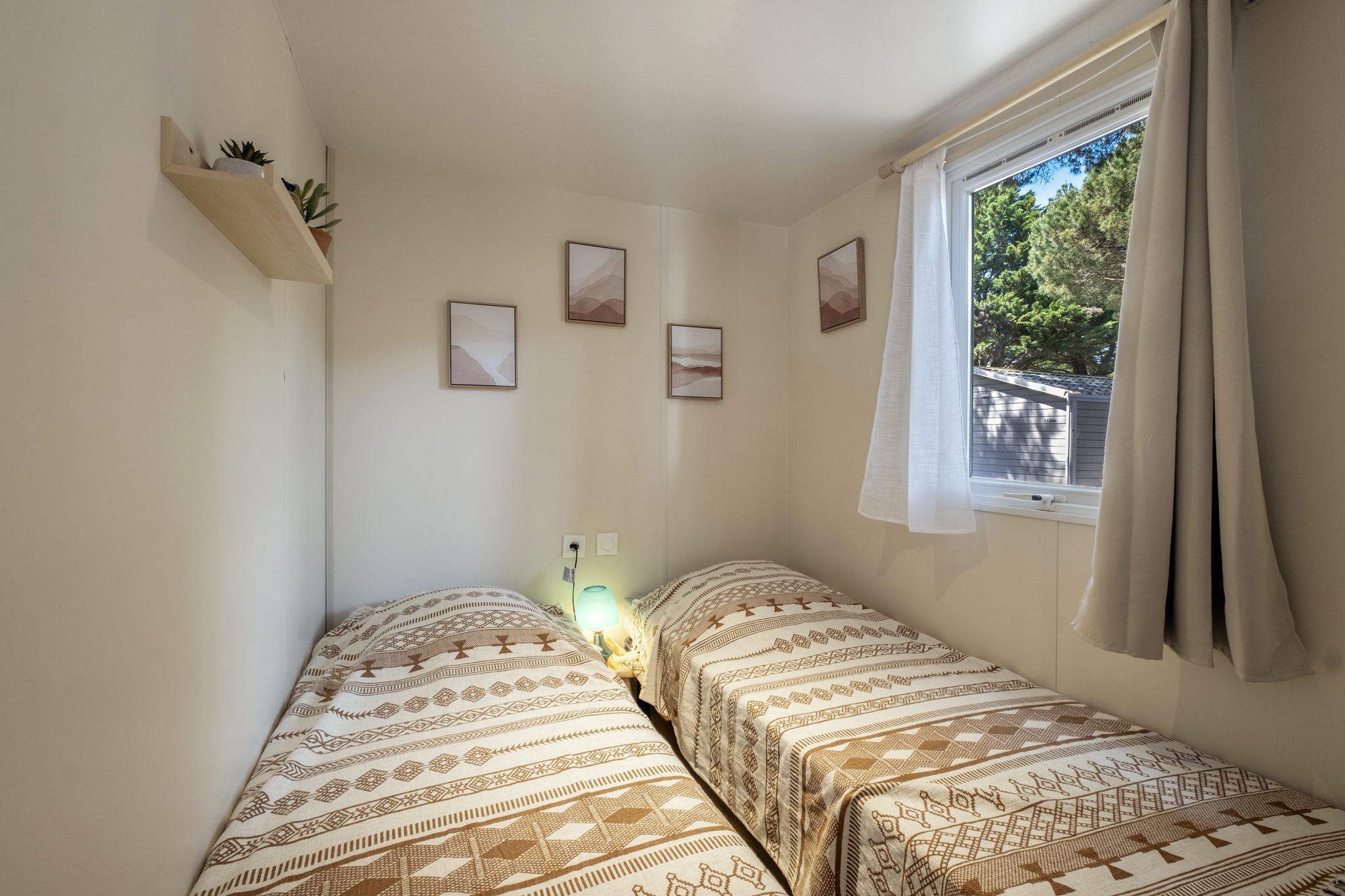 Location  RHETAISE : Cabane rhétaise 6 personnes, 3 chambres au camping Le Suroit - 7