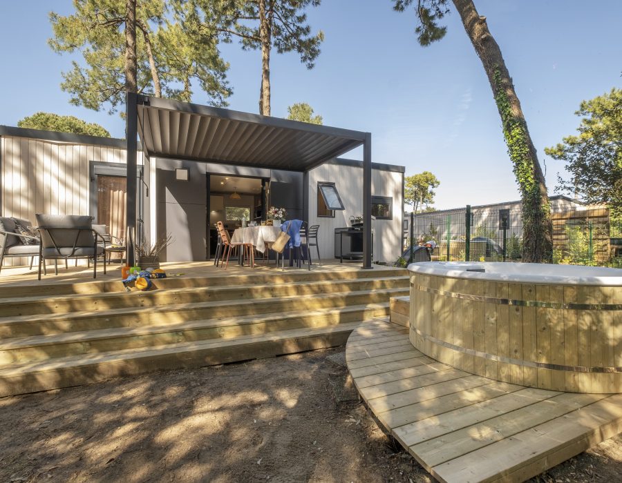 Camping Suroit Réservez votre mobil home avec jacuzzi